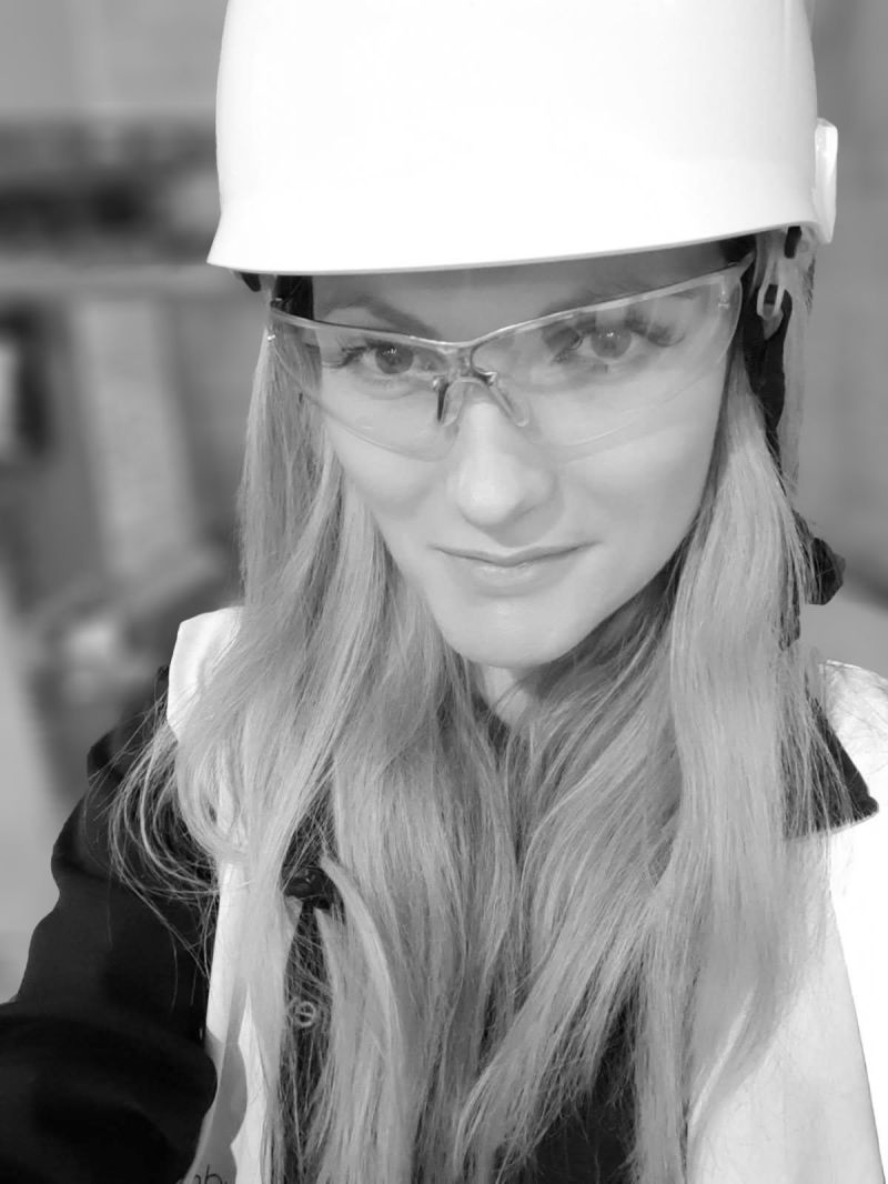 Manor Interior Solutions: Half-Year Update 3 Rachel Lund - Manor Interior Solutions: Half-Year Update